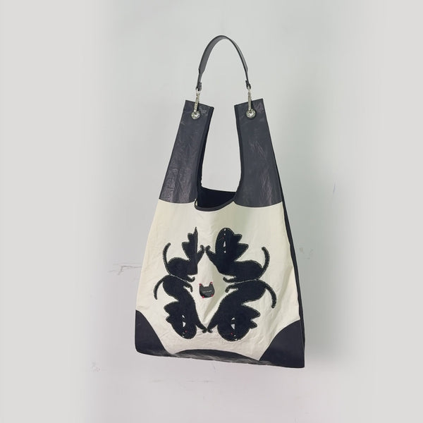 Stylish Mirror Me tote bag